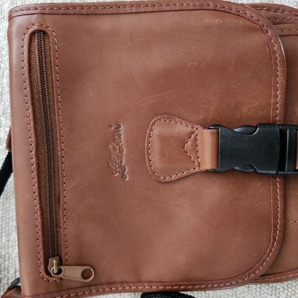 Leather Vintage L.L. Bean Crossbody Bag Travel Organizer & Passport Holder - Picture 4 of 7